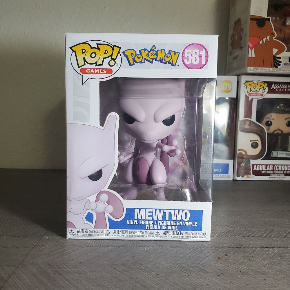 Funko Pop! Games Mewtwo Figure